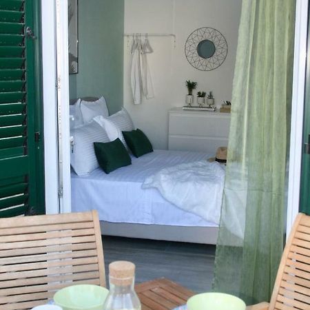 Villa Marinesa ฮวาร์ ภายนอก รูปภาพ